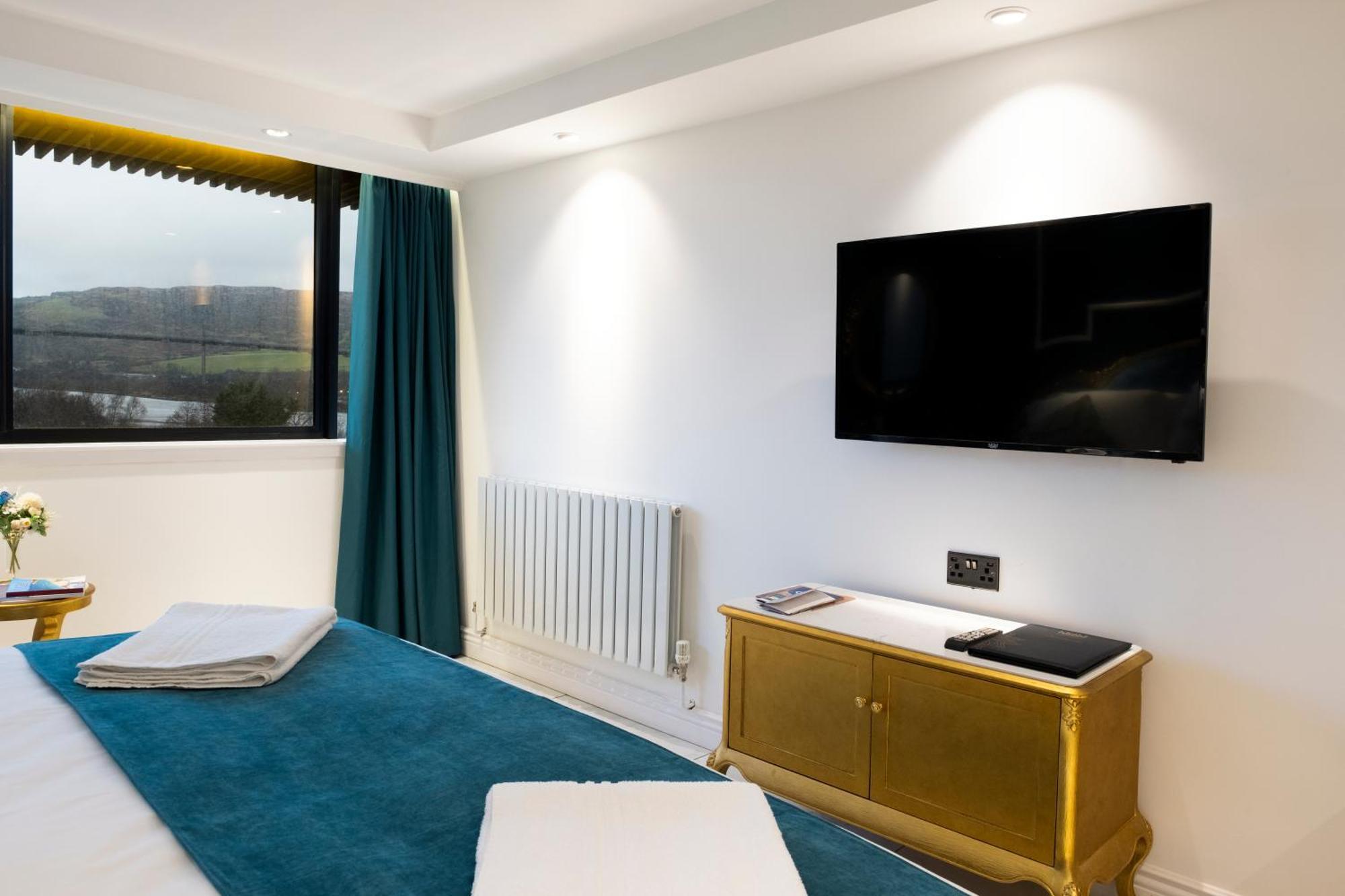 Muthu Glasgow River Hotel Erskine Exterior photo